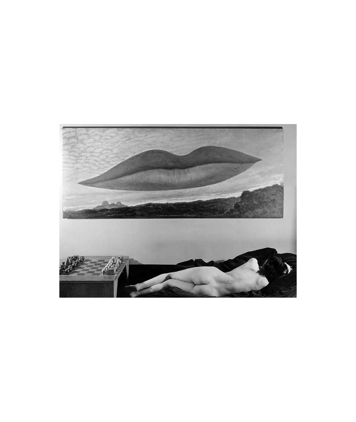 manray|Man Ray photo / TELIMAGE|A l'Heure de l'Observatoire, les Amoureux||Photos avec tableau