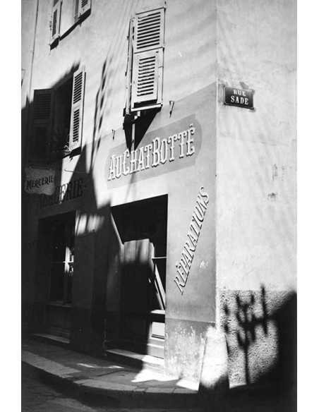 Rue Sade Corner of rue Sade, Antibes, with “Au chat botté” sign  Ru...