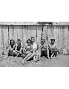Groupe à la Garoupe Nusch Eluard, Valentine Penrose, Paul et Cécile...