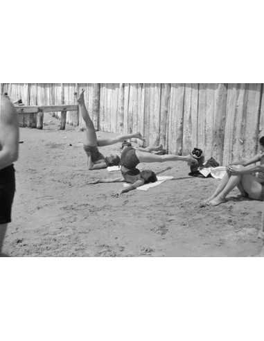 Gym on the beach   La Garoupe, Cécile and Nusch Eluard doing gymnas...