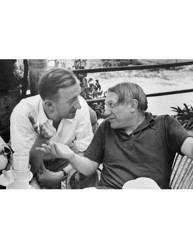 Paul Eluard et Pablo Picasso Paul Eluard et Pablo Picasso à Mougins...