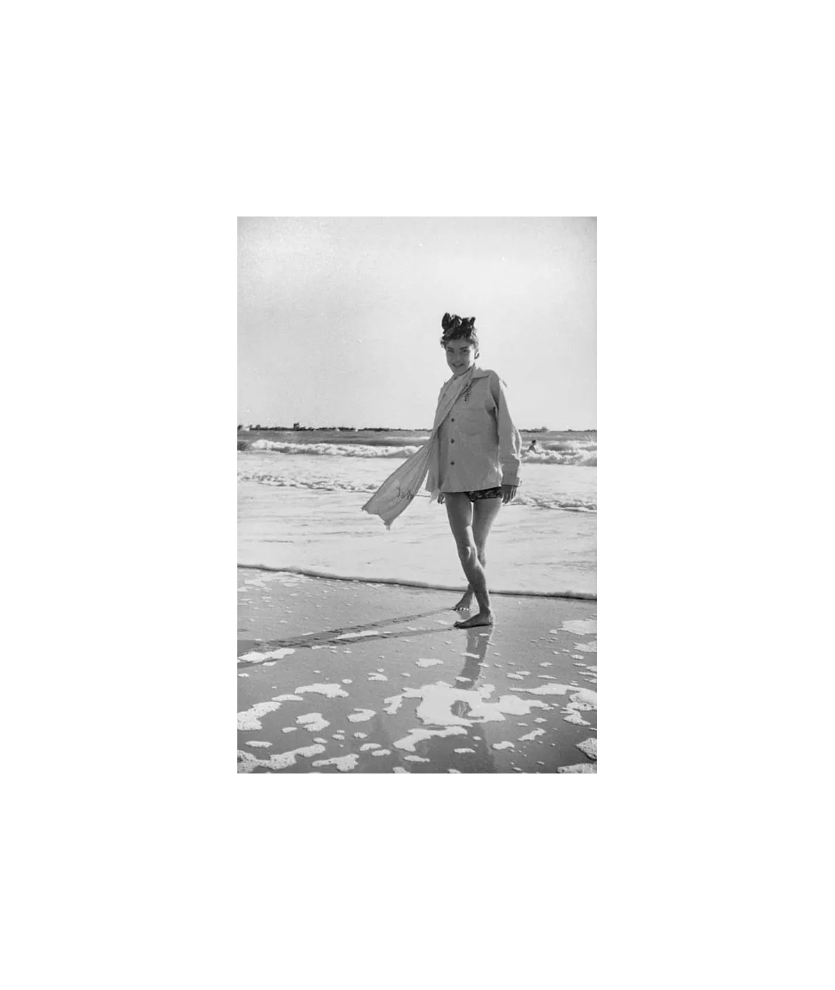 manray|Man Ray photo / TELIMAGE|Juliet (feet in the water)||Women