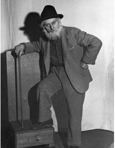 Man Ray en Walt Whitman Man Ray déguisé en vieillard avec barbe et ...