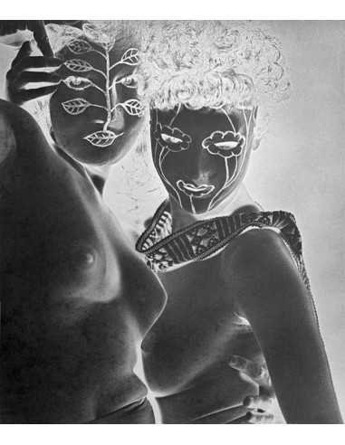 Juliet et Margaret Nieman   femmes entrelacées et nues Juliet porta...