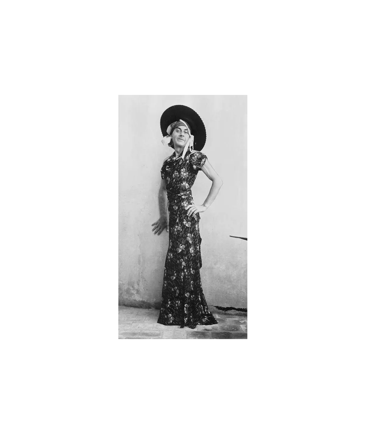 manray|Man Ray photo / TELIMAGE|Man Ray disguised||Selfportraits