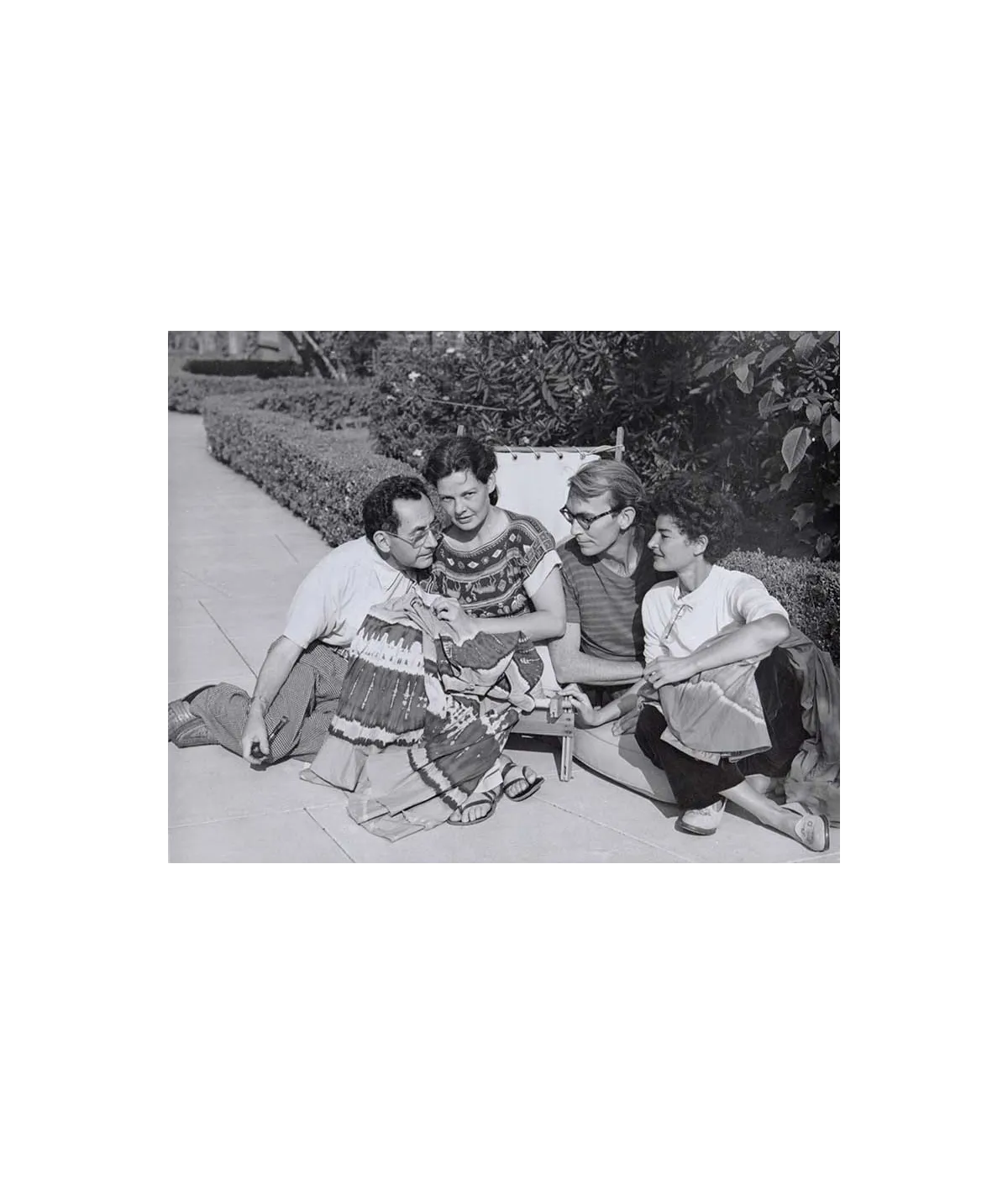 manray|Man Ray photo / TELIMAGE|Juliet, Hugh O’Neill, Margaret Neiman, Man Ray||Selfportraits