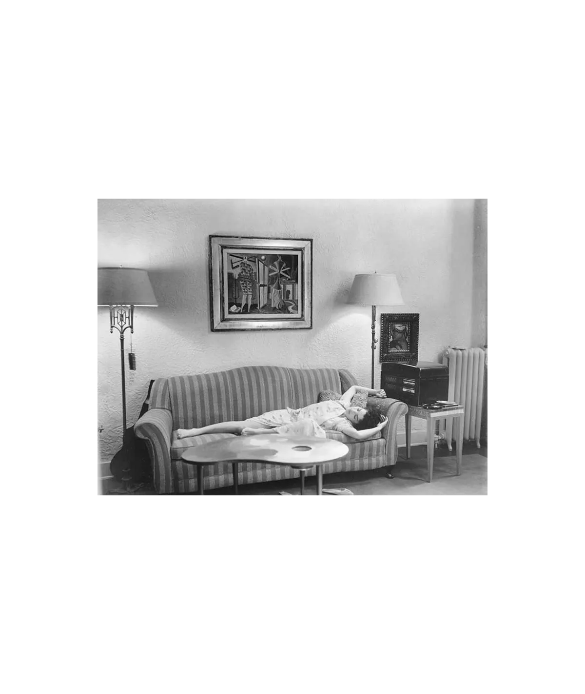 manray|Man Ray photo / TELIMAGE|Juliet||Photos with painting