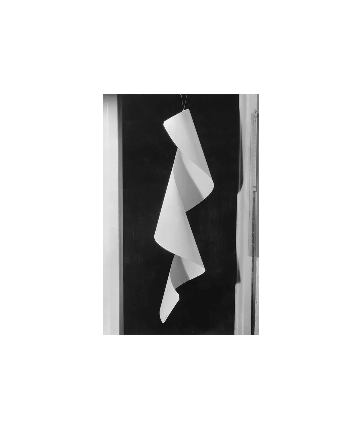 manray|Man Ray photo / TELIMAGE|Lampshade||Objects