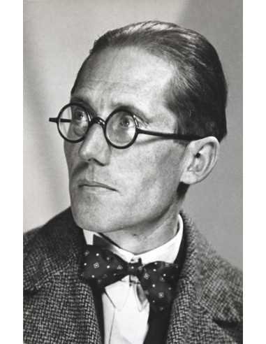 Le Corbusier man portrait le Corbusier from side face close up plan...