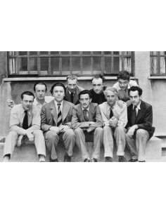 Groupe surréaliste en haut de gauche à droite: Tristan Tzara, Paul ...