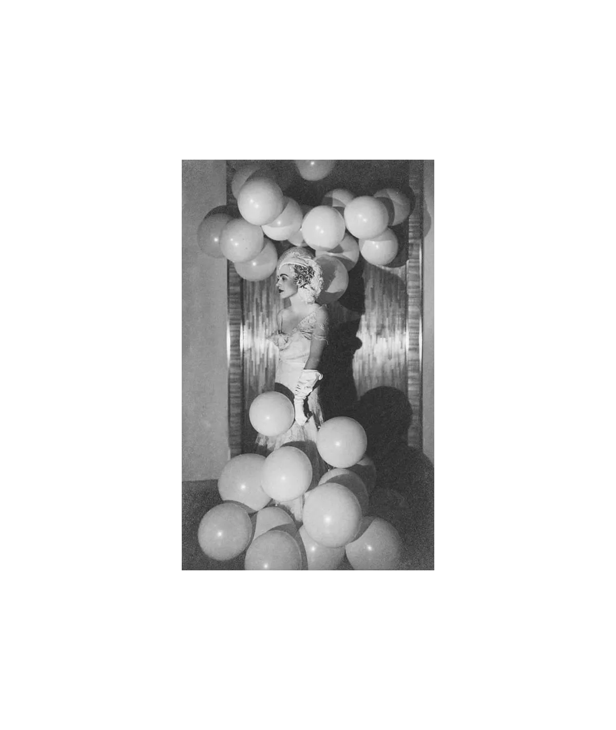 manray|Man Ray photo / TELIMAGE|White Ball||Photographies