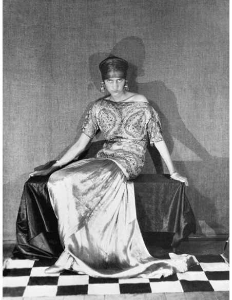 Peggy Guggenheim Peggy Guggenheim in a dress by Paul Poiret Peggy G...