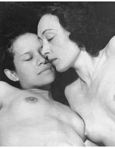 Ady et Nusch Eluard femmes nues tête contre tête prêtes à s'embrass...