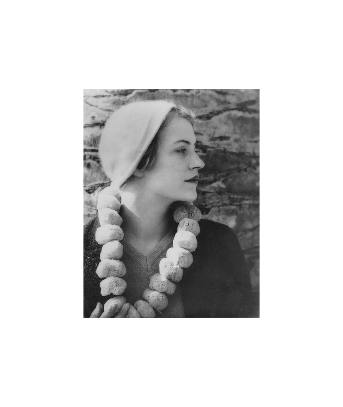 manray|Man Ray photo / TELIMAGE|Lee Miller (sponge necklace)||Women