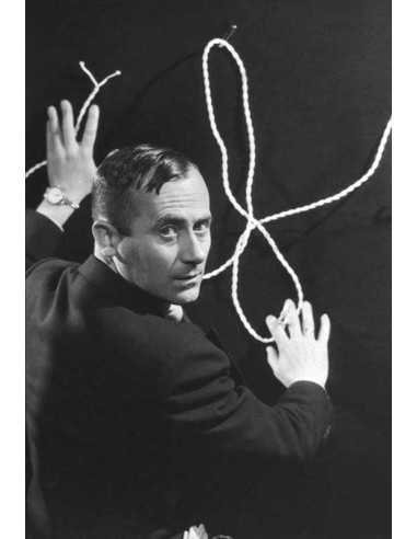 Joan Miró portrait homme regardant de face avec corde en fond - pei...