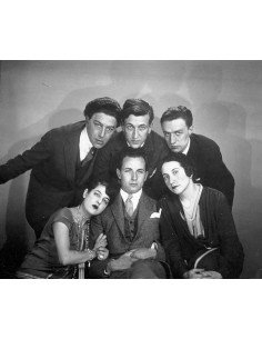 Mariage des Tual : groupe surréaliste en haut à gauche: André Breto...