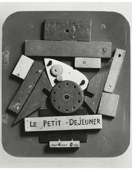Le petit déjeuner objet - assemblage en tableau d'un jeu de constru...