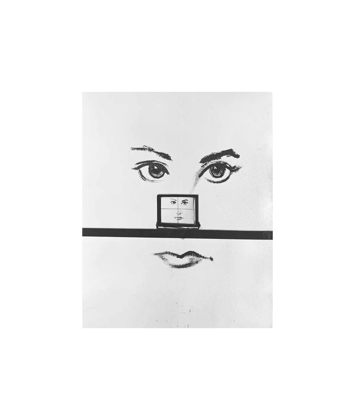 manray|Man Ray photo / TELIMAGE|It's a small world||Objects