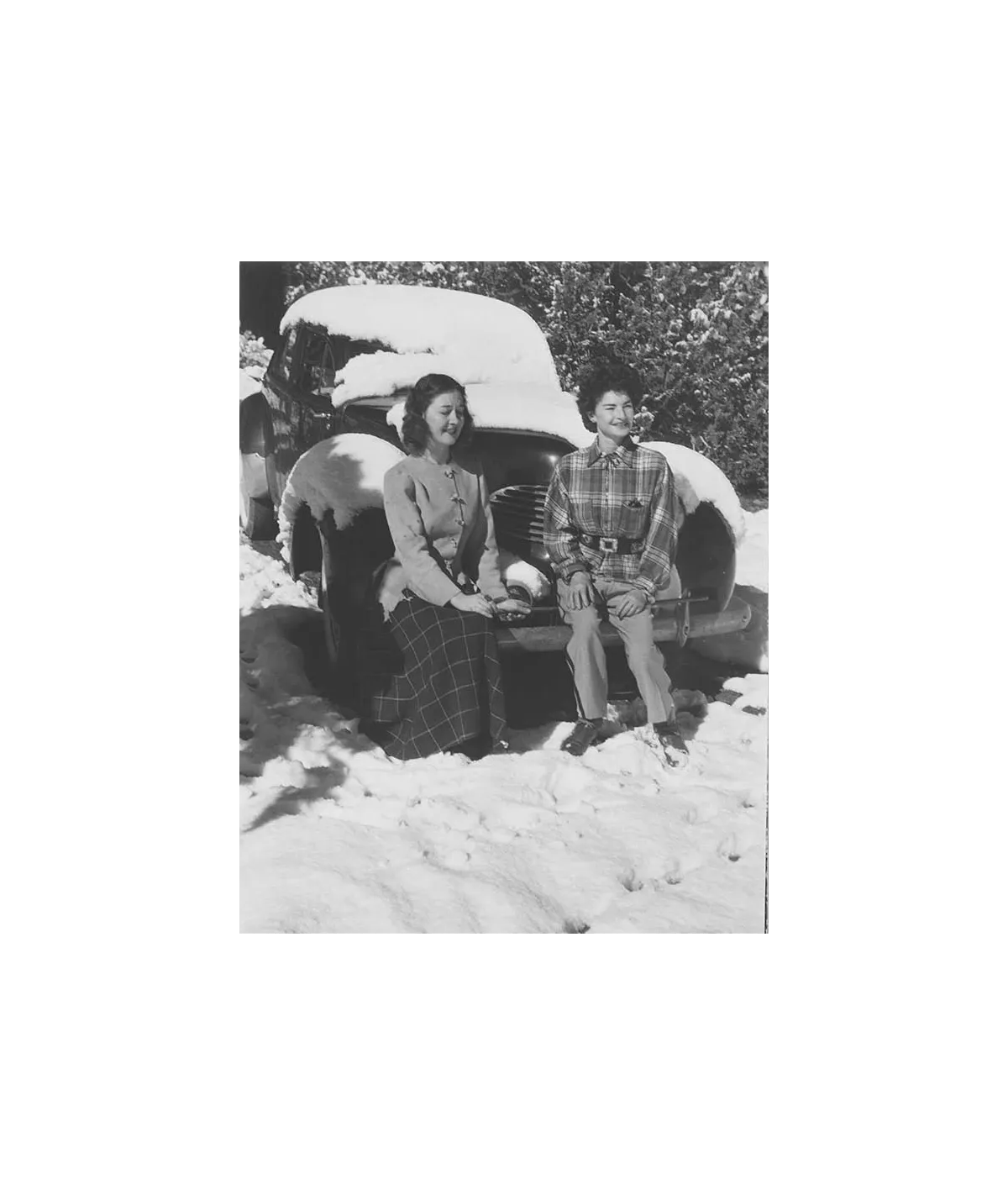 manray|Man Ray photo / TELIMAGE|Dorothea Tanning et Juliet||Femmes