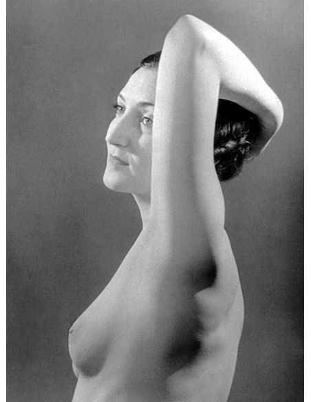 Meret Oppenheim, en buste, nue Meret Oppenheim, femme nue en buste,...