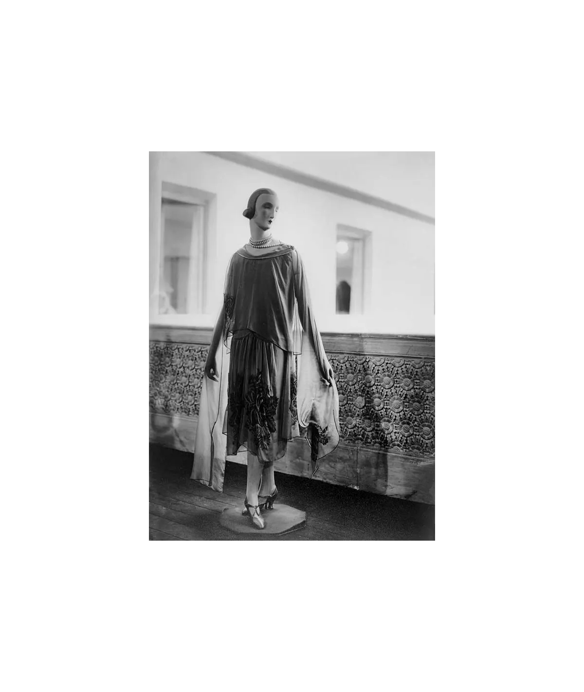 manray|Man Ray photo / TELIMAGE|Pavilion of Elegance||Fashion