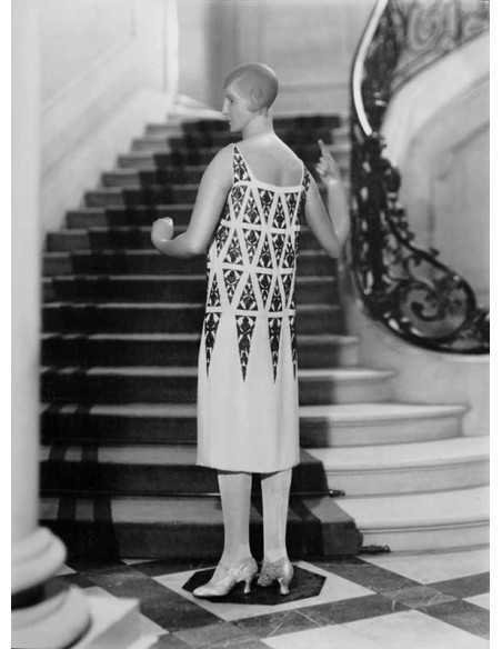 Pavillon de l'élégance mannequin bois Exposition Internationale des...