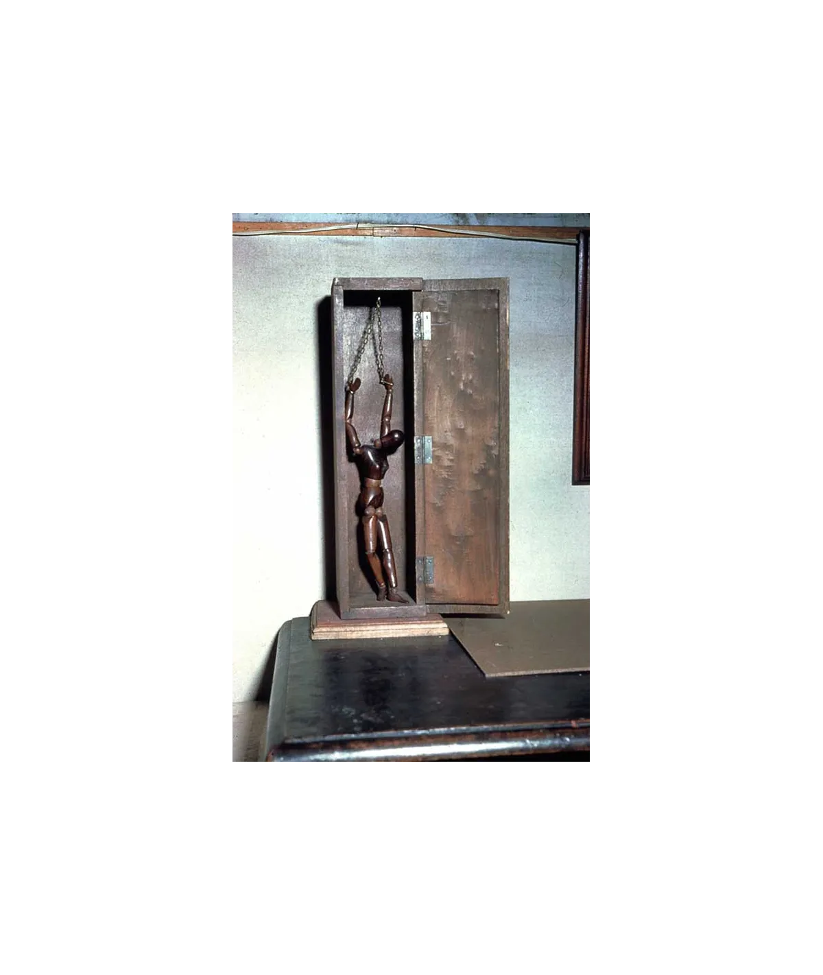 manray|Man Ray photo / TELIMAGE|Domesticated Virgin||Objects