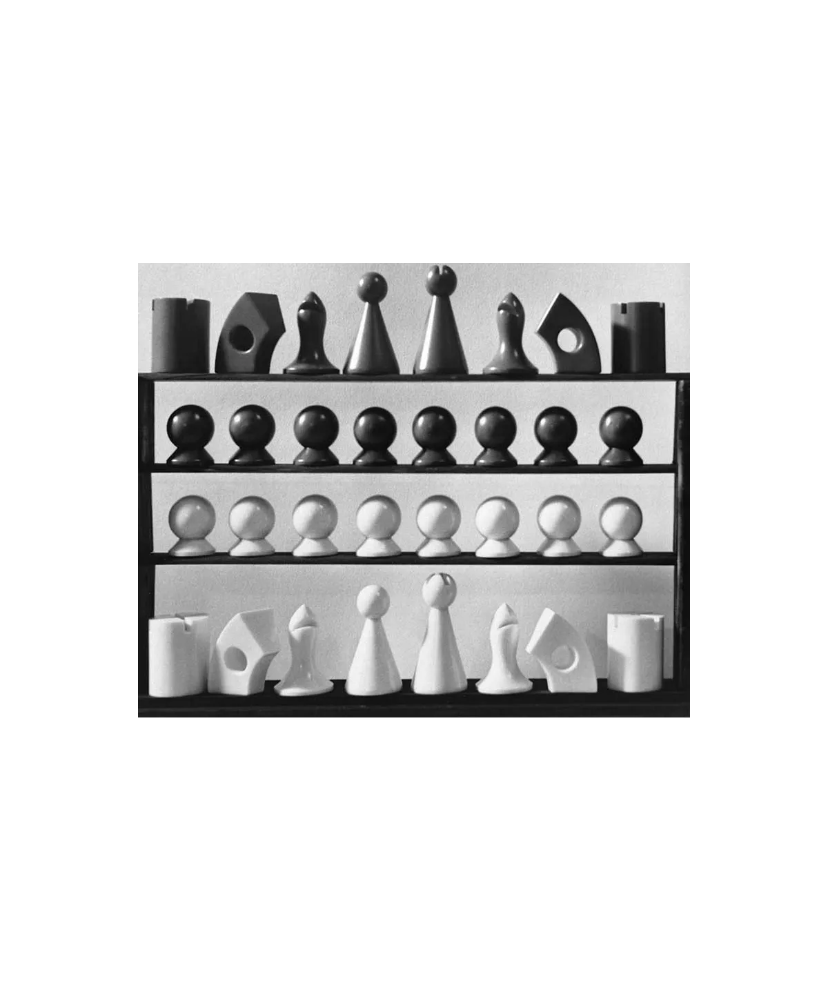 manray|Man Ray photo / TELIMAGE|Jeu d'échecs||Objets