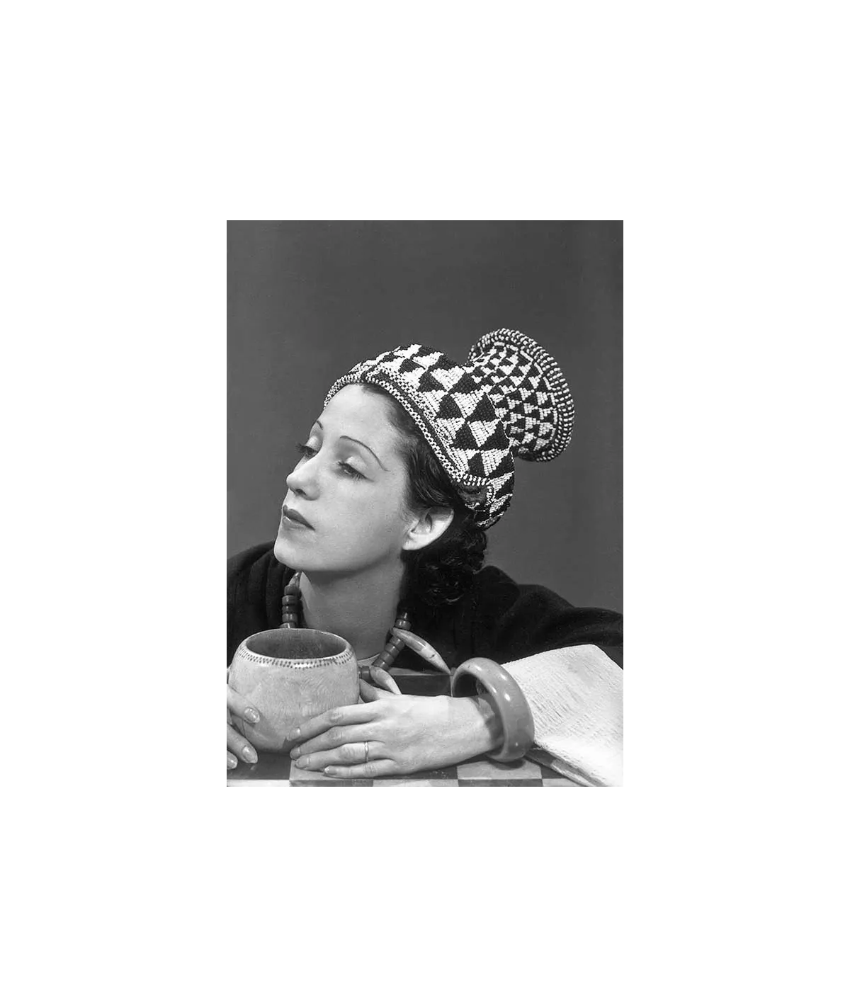 manray|Man Ray photo / TELIMAGE|Fashion in Congo - Consuelo de Saint Exupéry||Fashion