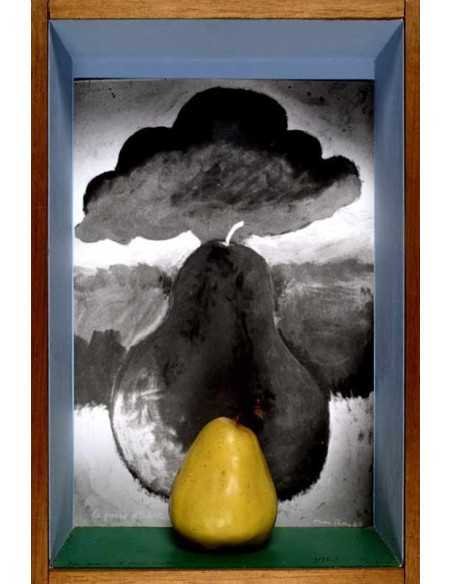La poire dans la boite objet - boite peinte contenant une poire syn...