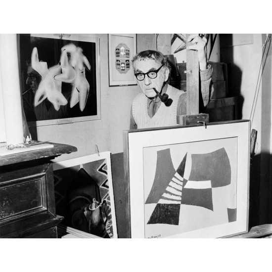 Man Ray et ses tableaux