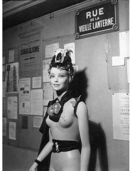 Exposition Internationale du Surréalisme - Augustin Espinosa manneq...