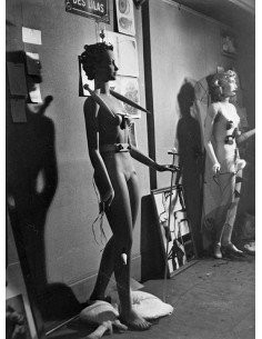 Exposition Internationale du Surréalisme - Yves Tanguy mannequin ré...