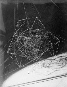 Objet mathématique Polyèdres- série photographié par Man Ray à l'in...