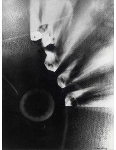 Rayographie feux d'artifices convergeant vers un cercle Rayographie