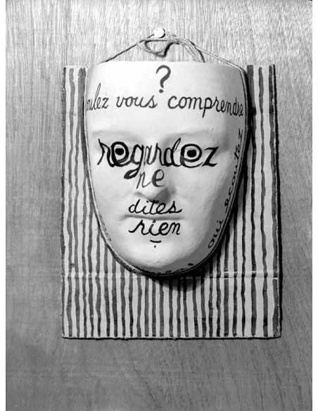 Mask Mask with written sentences : Do you want to understand? Look,...