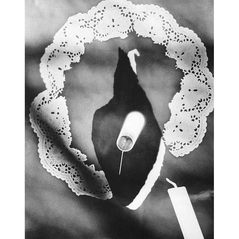 Rayographie (dentelle) Rayographies bougie, collerette en papier na... Rayographie (dentelle) Rayographies bougie, collerette en papier na...