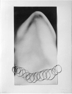 Le Collier Collage, fil en spiral posé sur tirage photographique d'...