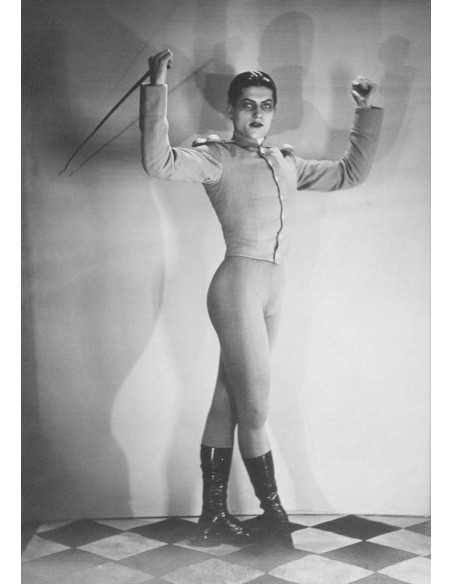 Serge Lifar dans Barabau danseur brandissant une épée Les Ballets r...