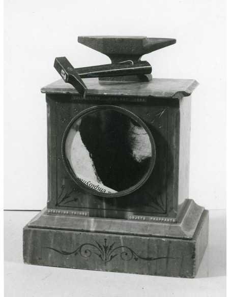 Man Ray|manray|Man Ray photo / TELIMAGE|Striking Things||Objects Official digital library of Man Ray