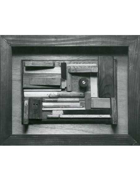 Man Ray|manray photo|manray|Man Ray photo / TELIMAGE|The Furnished Hotel of 1921||Objects