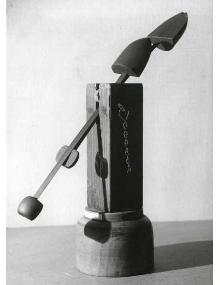 Man Ray|manray photo|manray|Man Ray photo / TELIMAGE|Person to Person||Objects