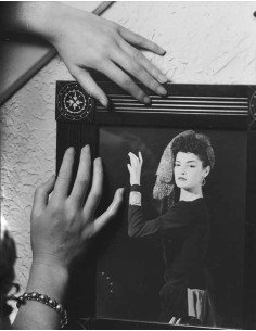 Mains et Juliet mains de juliet sur un cadre une photo de Juliet en...