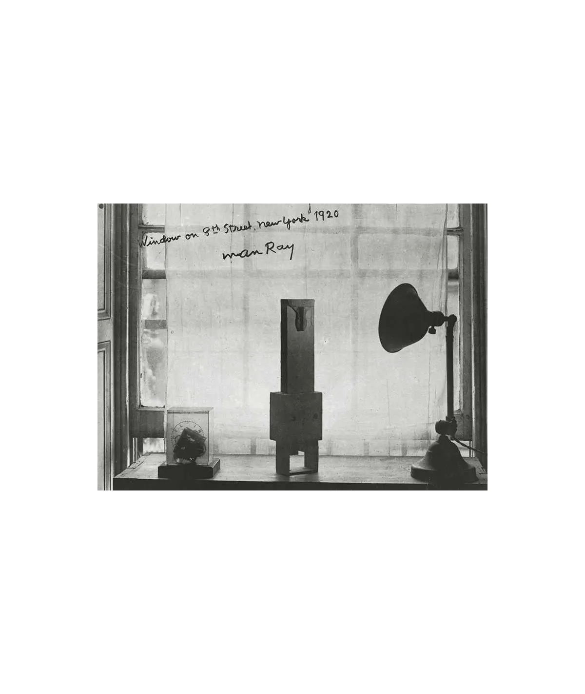 manray|Man Ray photo / TELIMAGE|Window on 8th Street||Ateliers / Expositions
