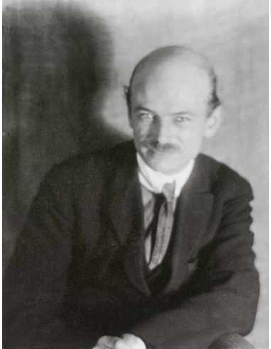 Georges Ribemont -Dessaignes portrait assis de face ombre sur mur -...