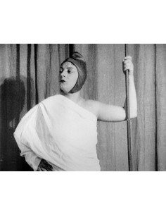L'Étoile de mer extrait du film de Man Ray - Kiki déguisé en Marian...