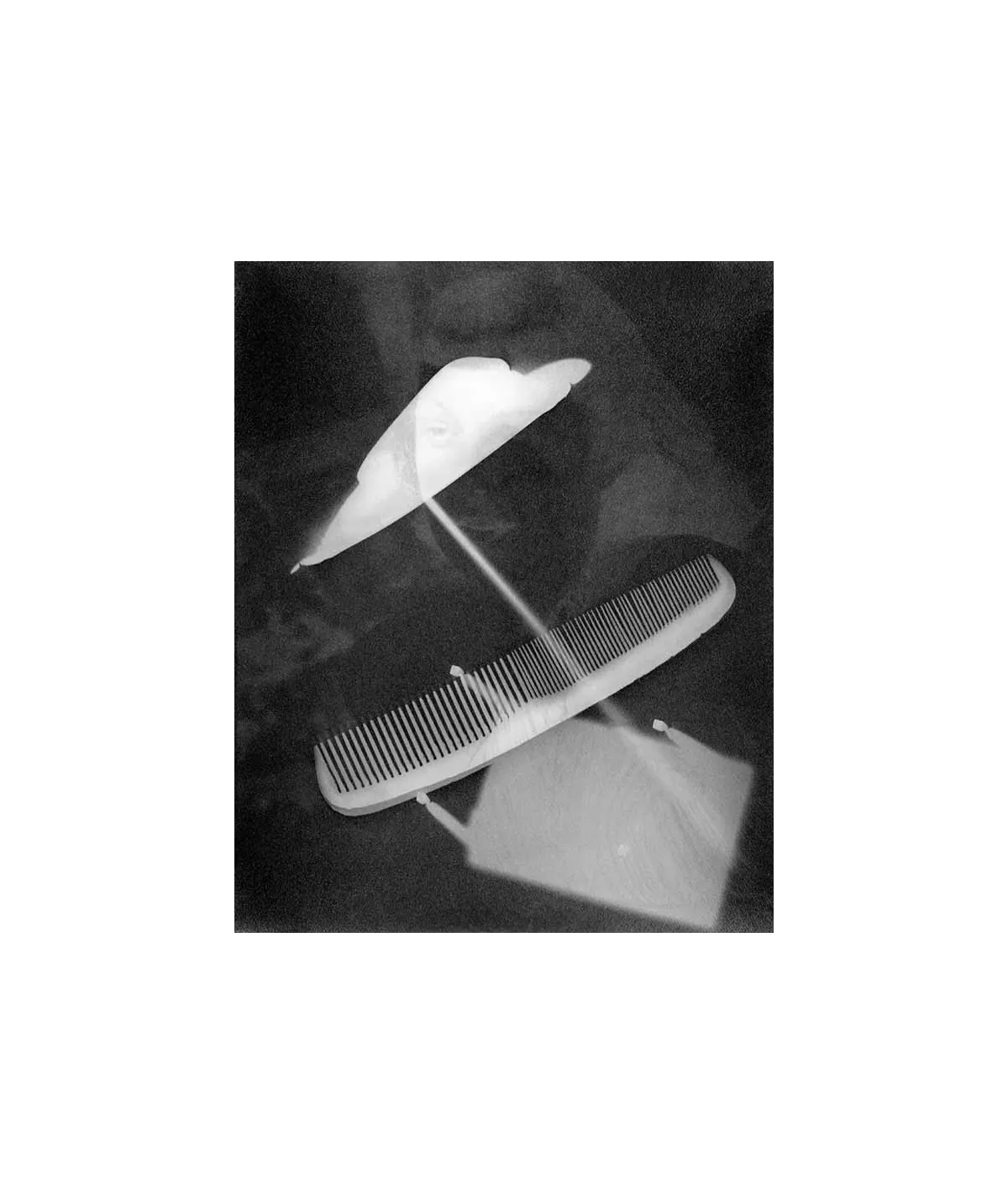 manray|Man Ray photo / TELIMAGE|comb||Rayographs