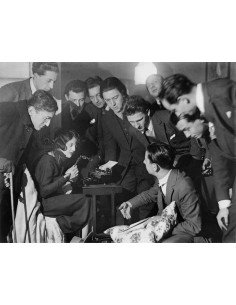 Séance de rêve éveillé: Groupe surréaliste séance de Rêve Eveillé a...