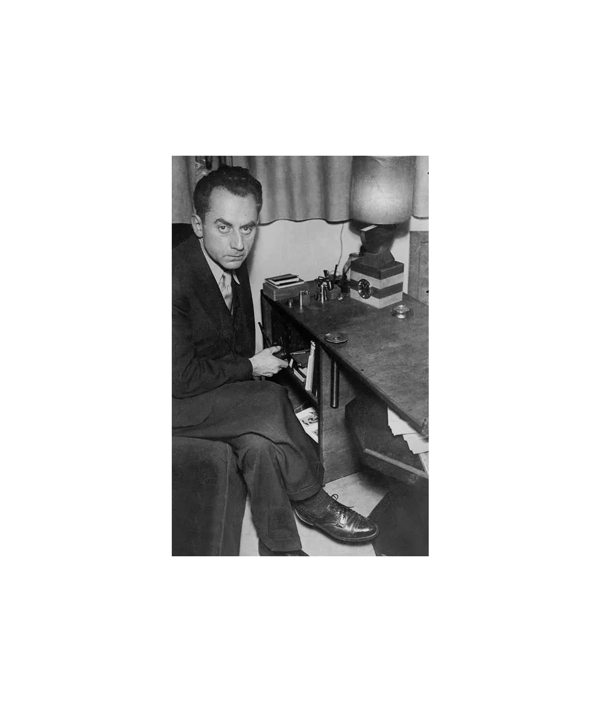 manray|Man Ray photo / TELIMAGE|Man Ray||Selfportraits