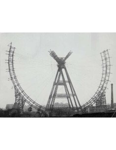 La Grande Roue Grande roue en cours de montage à Paris La Grande Roue